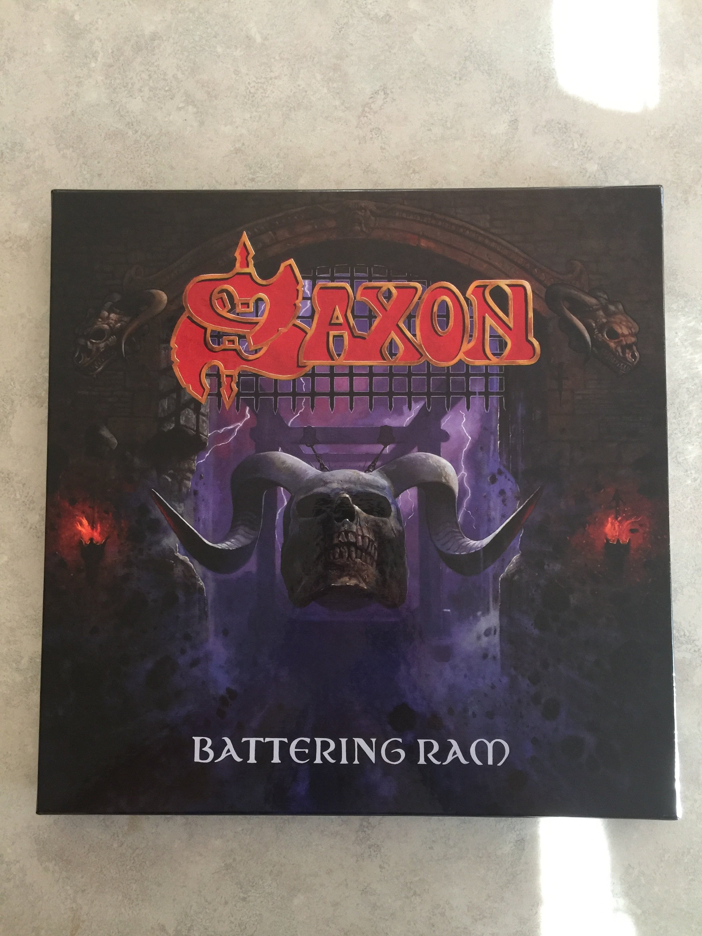 Saxon - Battering Ram (Deluxe)