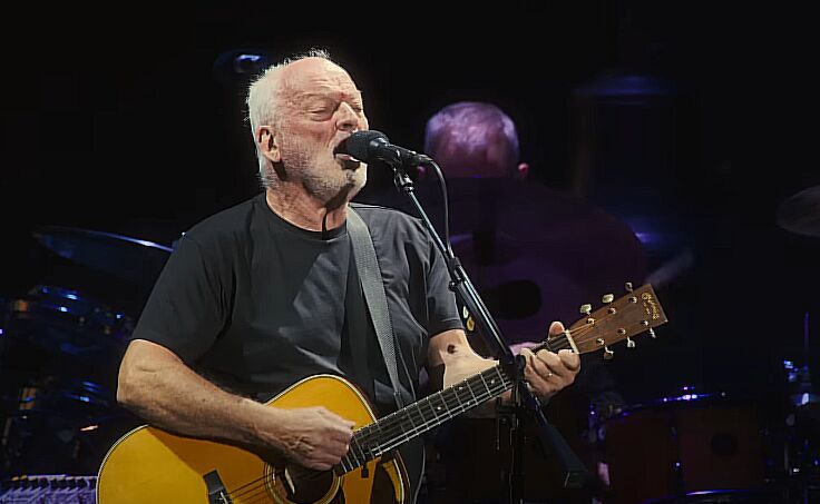 DavidGilmour111025.jpg
