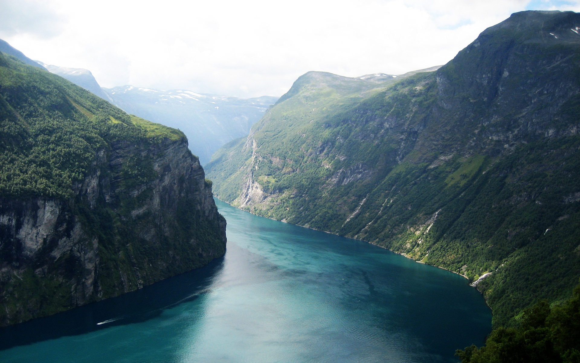 beautiful_fjord_norway-wide.jpg