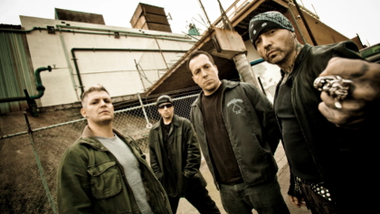 biohazard2011_420x237.jpg