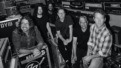 foofightersoct2025press_420x237.jpg
