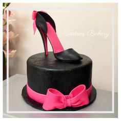 f70efe16847e4f689eae1f7f4f25a768--pink-high-heels-shoe-cakes.jpg