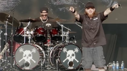 hatebreedliveoct2025_420x237.jpg