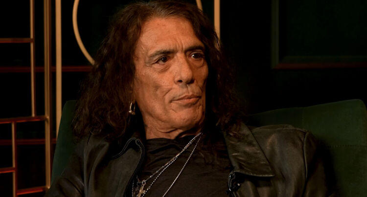 stephenpearcy126-750x403.jpg