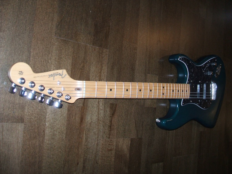 Strat%20Head.jpg