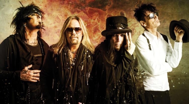 motleycrue126-750x415.jpg