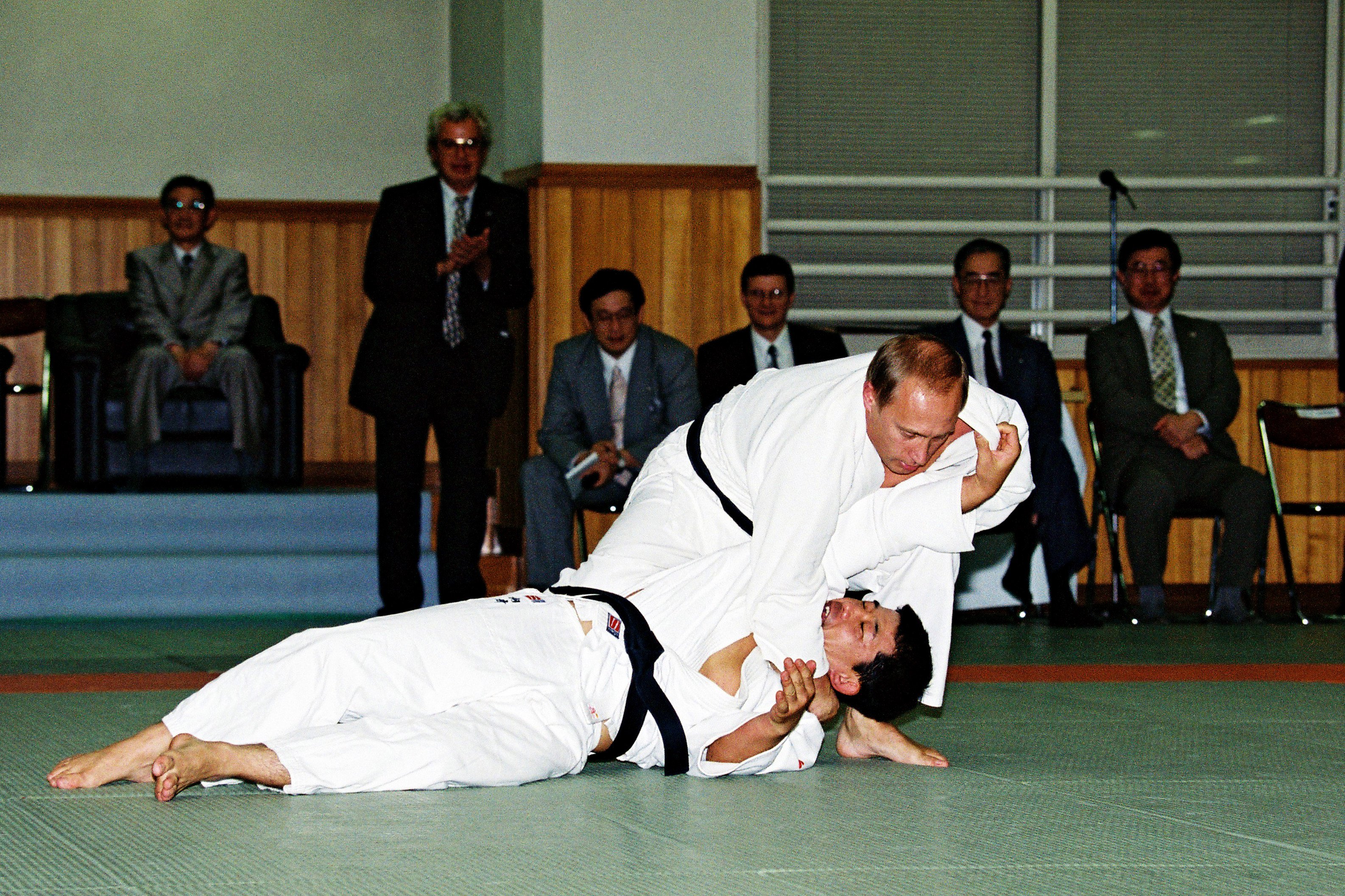 Vladimir_Putin_in_Japan_3-5_September_2000-22.jpg