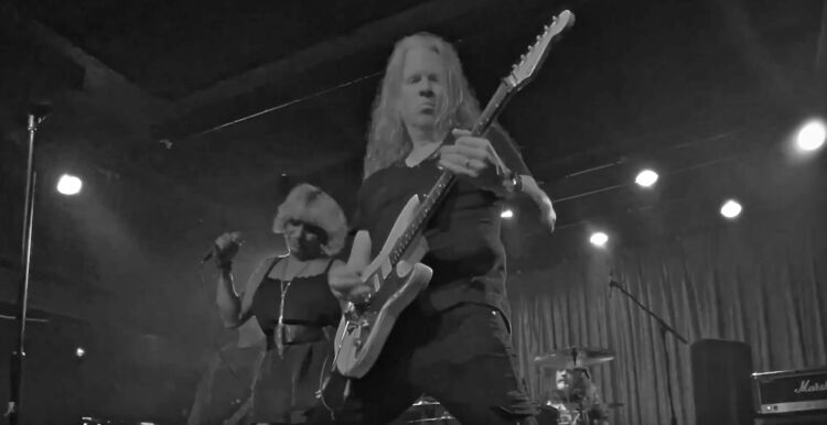 jeffloomis925-750x386.jpg
