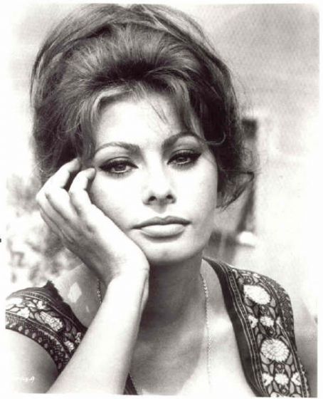 Sophia-Loren-sophia-loren-11529924-454-560.jpg