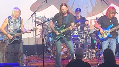 rebbeachstevemorsebandmay2023_420x237.jpg