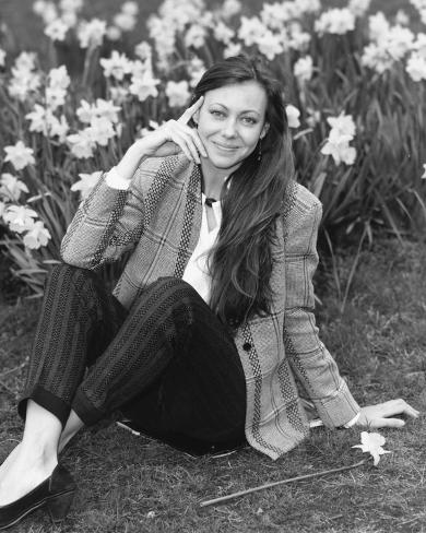 jenny-agutter.jpg