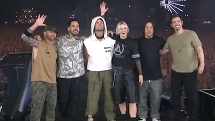 linkinparkstagenov2025_420x237.jpg