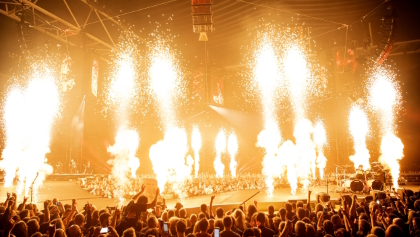 MetallicaAmsterdamNight1_LiveNation_RossHalfin8_top_420x237.jpg