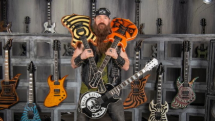 zakkwyldeguitarcamppromo2022_DustinJack_420x237.jpg