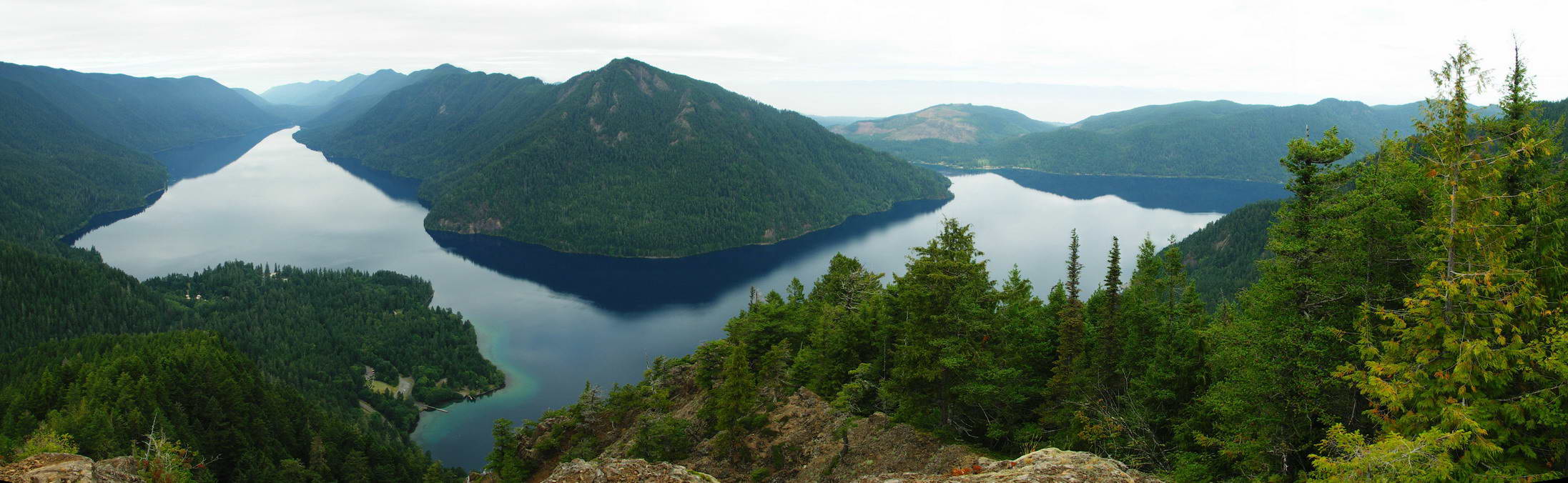 LakeCrescent_Pano.jpg_resize.jpg