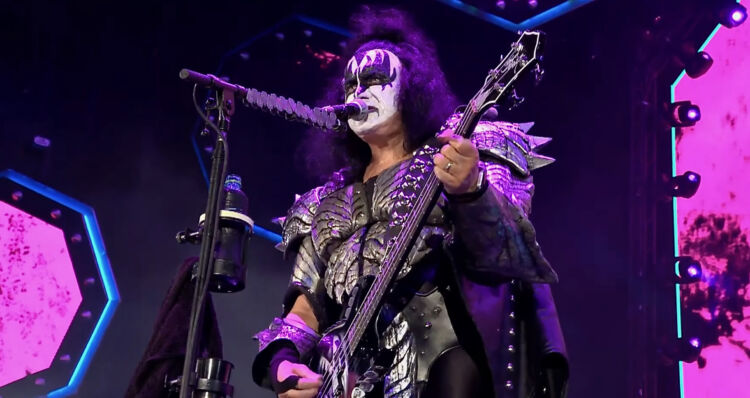 genesimmons1225-750x398.jpg