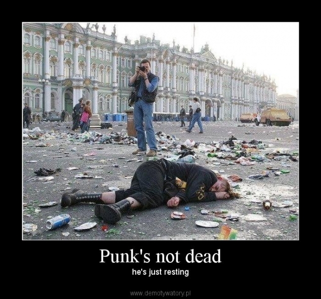 small_punks%20not%20dead.jpg