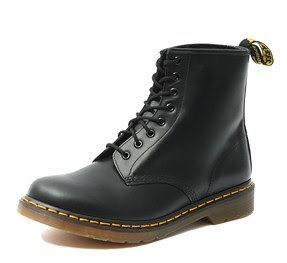 Dr%2BMartens%2BOriginal%2B8-Hole%2BBoots.jpg