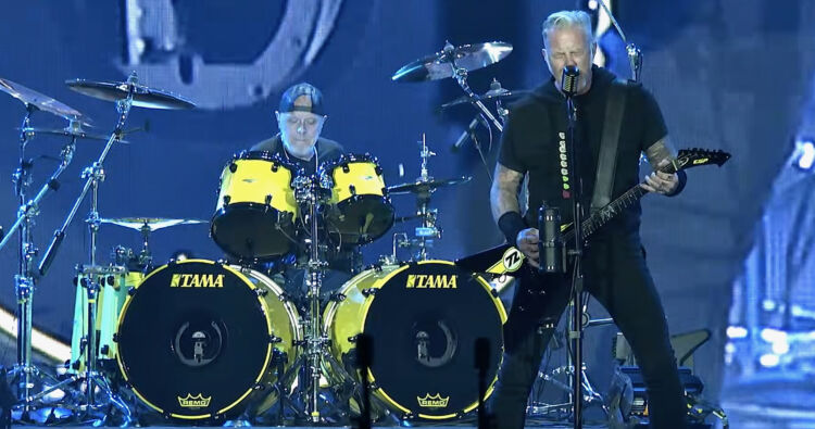 metallica1125-750x395.jpg