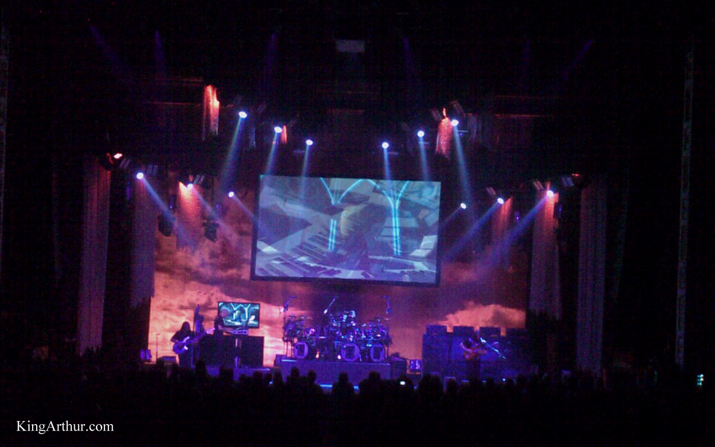 Dream-Theater-Tower-Theatre.jpg