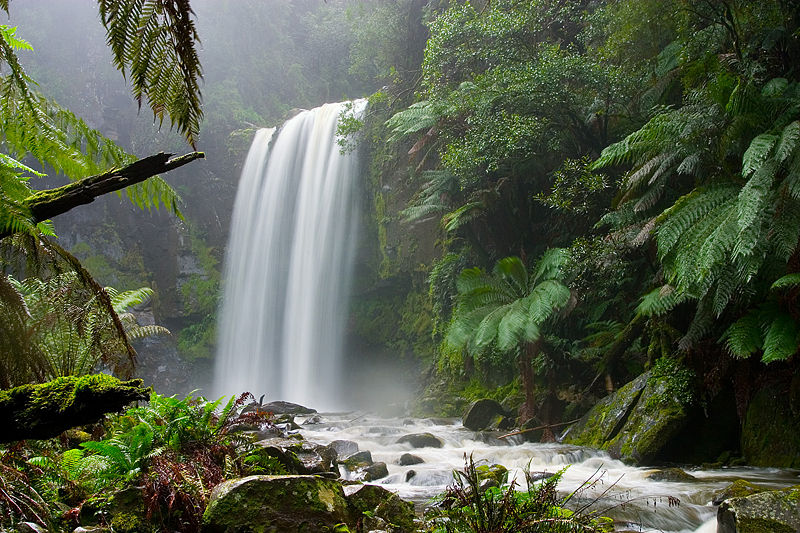 800px-hopetoun_falls.jpg