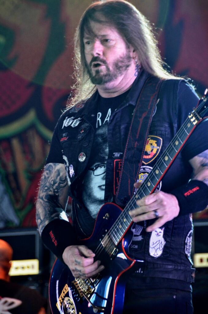 12GaryHolt-678x1024.jpg