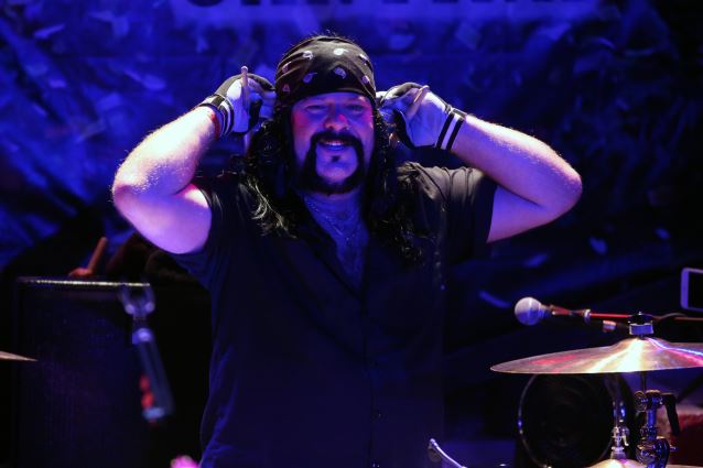 vinniepaul2016cabo2_ChrisSentovich_638.jpg