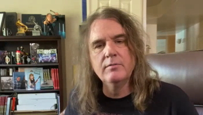 davidellefsonsimplecameo_420x237.jpg