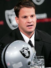 nfl_g_kiffin_195.jpg