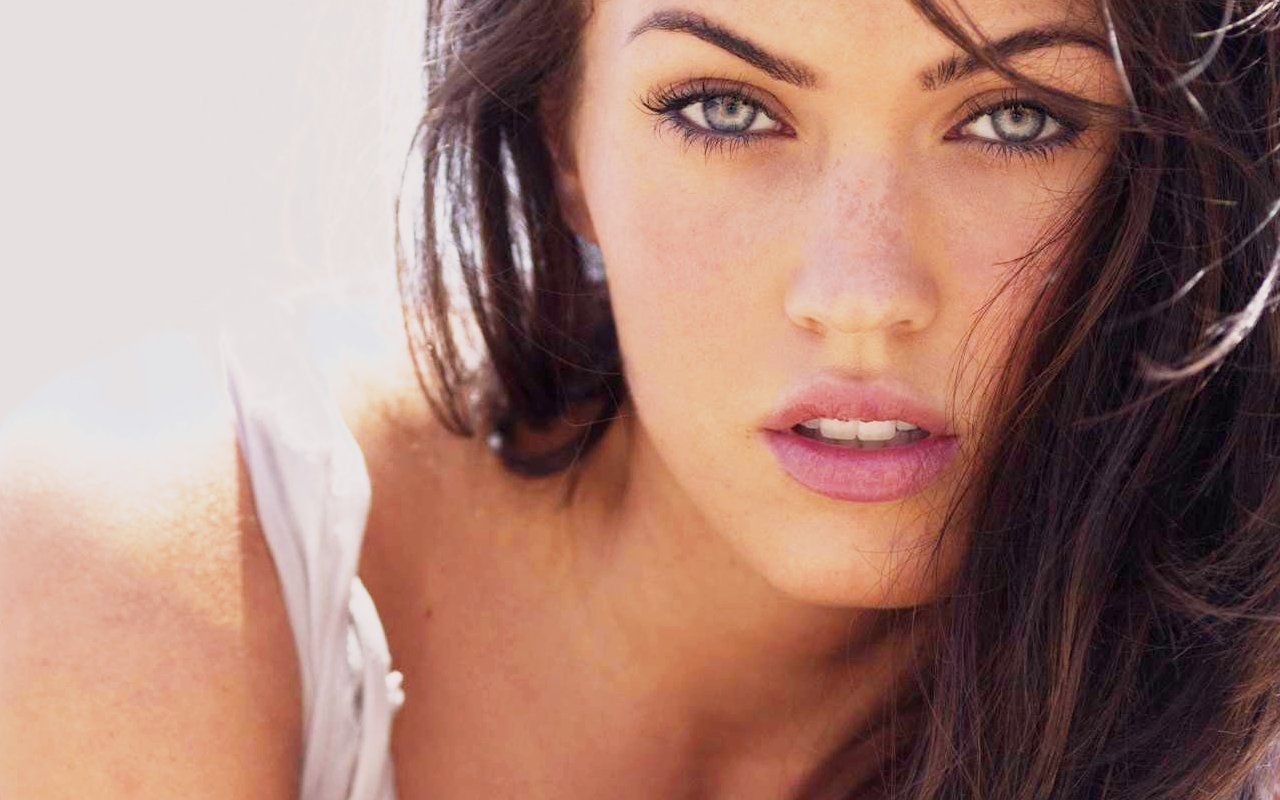 Megan-megan-fox-17054778-1280-800.jpg