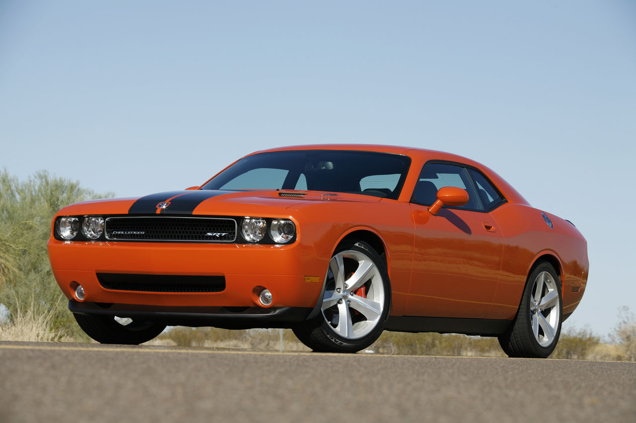 Dodge-Challenger-SRT8-09.jpg