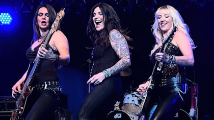 vixenliveaug2025_420x237.jpg