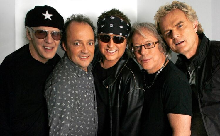 Loverboy-promo-shot-2025-750x464.jpg