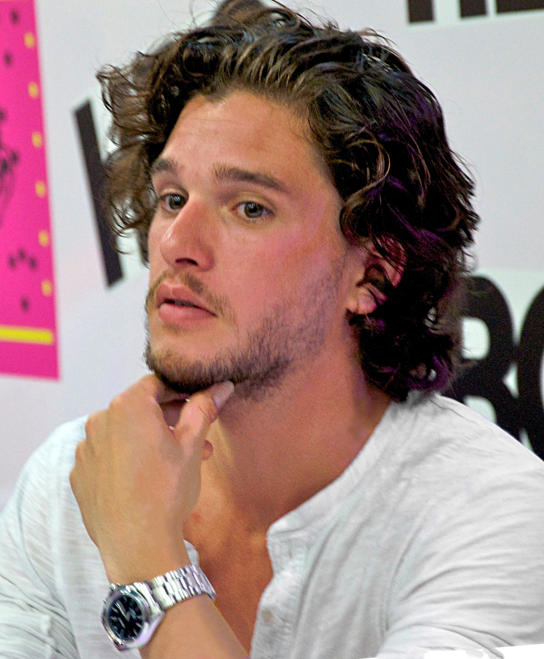 Kit_Harington_2011_cropped.jpg