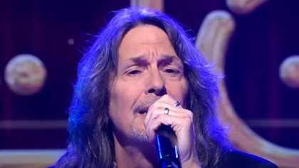 kellyhansenforeigneraug2023_420x237.jpg