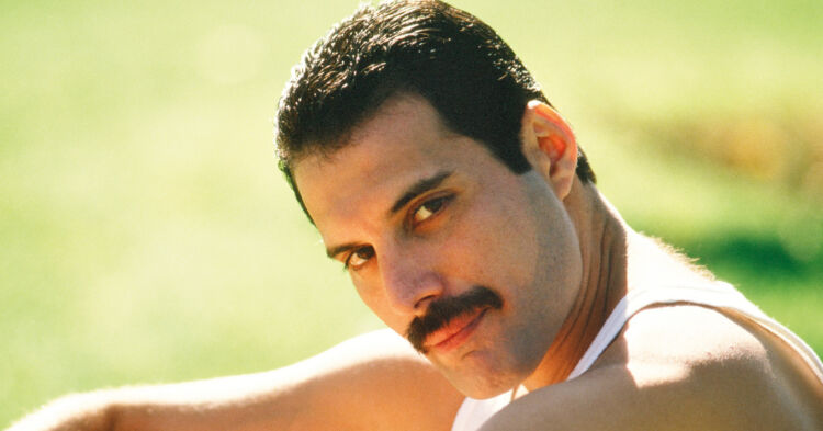 freddiemercury1125-750x393.jpg
