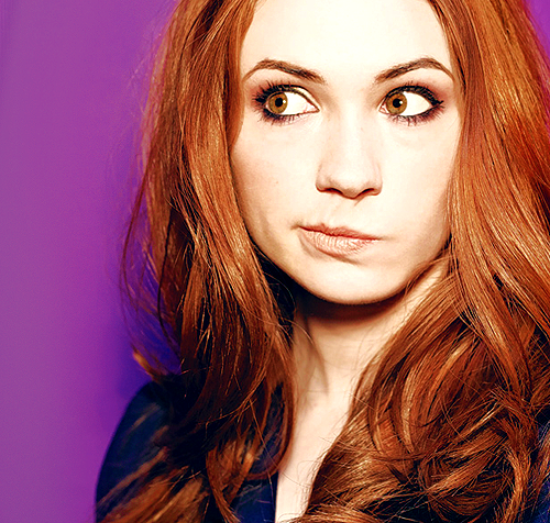 Karen-Gillan-karen-gillan-28109000-500-476.png