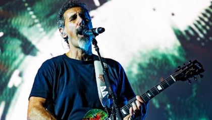 serjtankiangibsonguitarapril2025_420x237.jpg