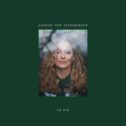 AnnekeLaVieCover.jpg