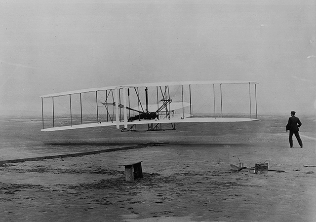 1903-flight-wright-640x450.gif