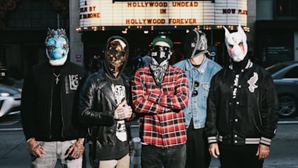 hollywoodundead_travisshinn_420x237.jpg