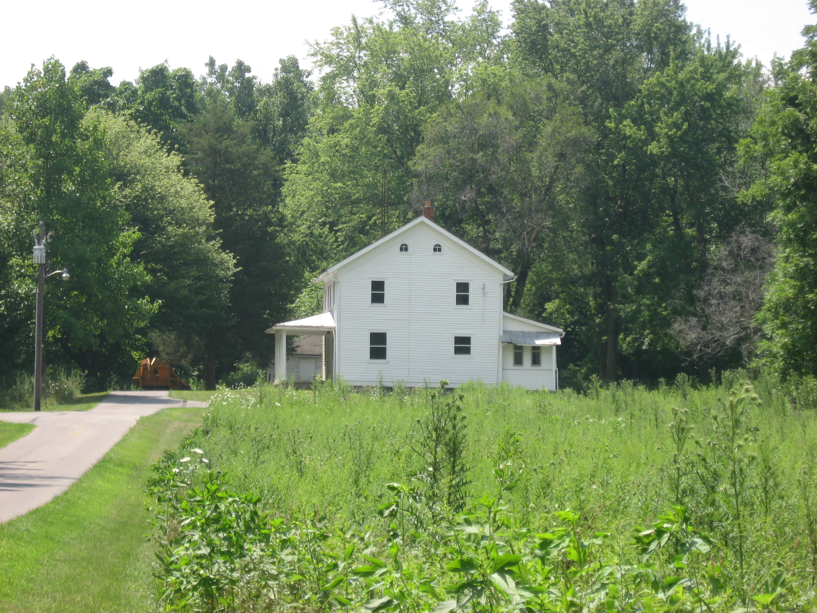 Goll_Homestead_farmhouse.jpg