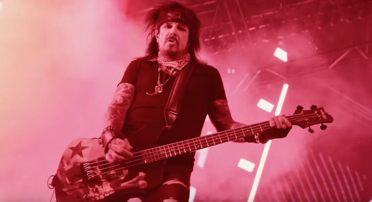 nikkisixx925-750x408.jpg