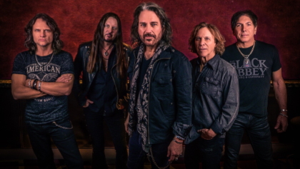 wingerbandpromo2021_420x237.jpg