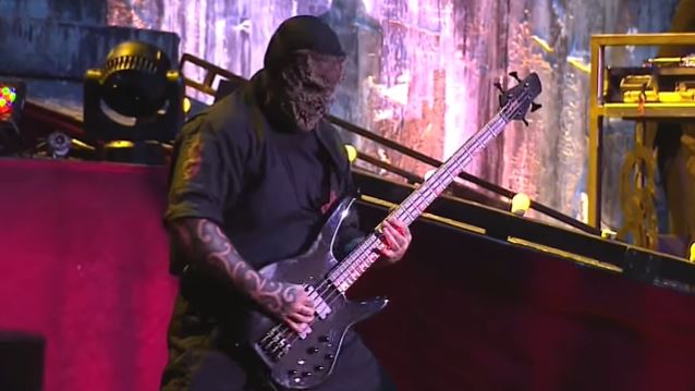 slipknotbassist2015_638.jpg