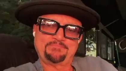geofftateoct2025laughing_420x237.jpg