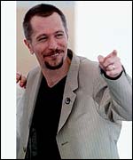 _38111796_gary_oldman150b.jpg