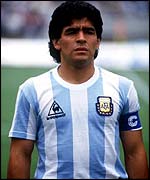 _38139710_maradona150.jpg