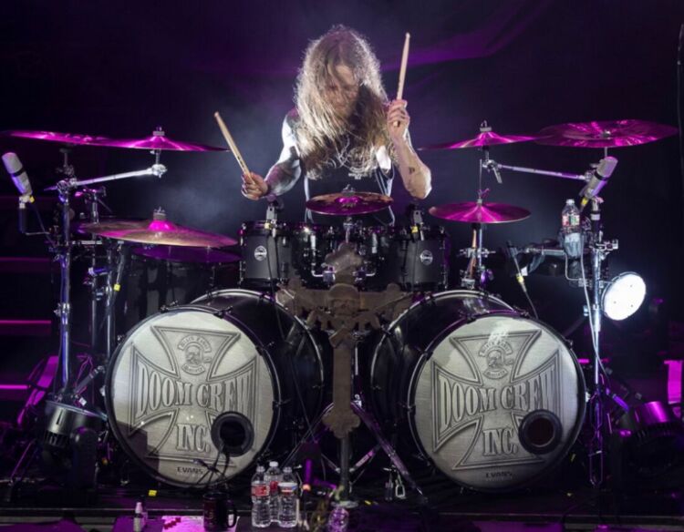 Jeff-Fabb-Doom-Crew-Inc-drums-750x584.jpg