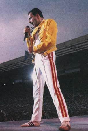 freddie-mercury-live-at-wembley-1986.jpg